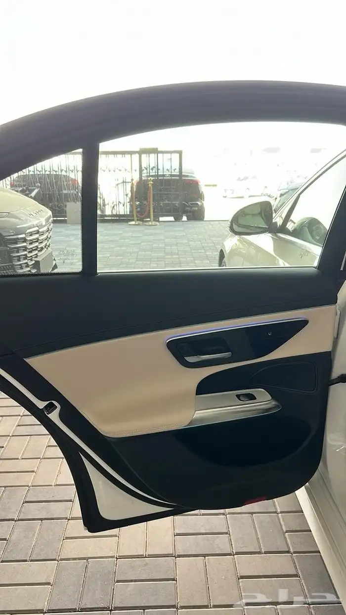 مرسيدس E200موديل2024عداد11الف فقط معرض ذيب الحبابي 7