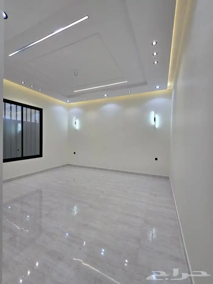 للبيع دور أرضي تشطيب فاخريفتح علي برحه مساحه كبيره بحي الطلح 13