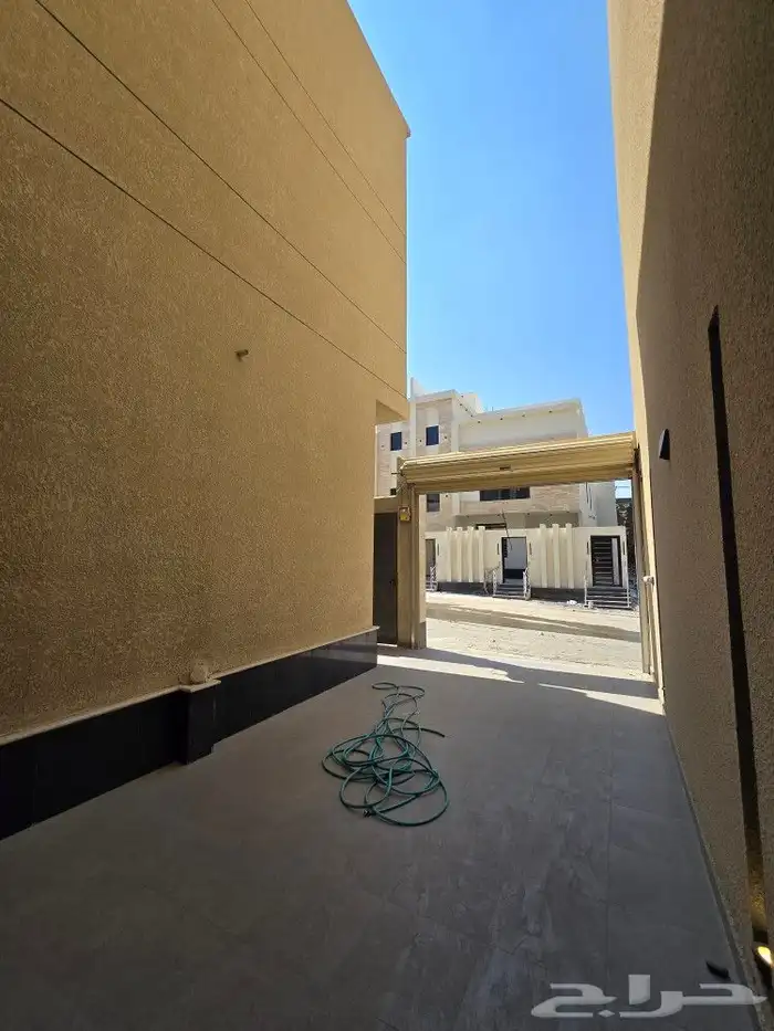 للبيع دور أرضي 6غرف حوش ومدخل سياره أبها المحالة من 540 ألف 6