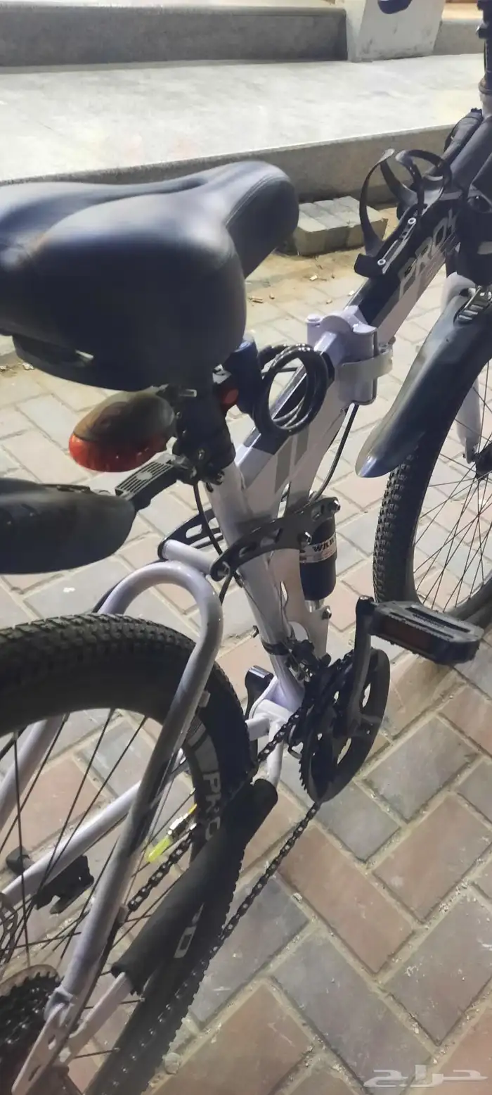 سيكل جديد مع خوذه حمايه استخدام مرتين فقط 3