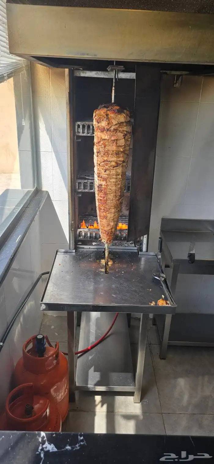 مطعم مشاوي ووجبات سريعة واكلات سورية للتقبيل . 1