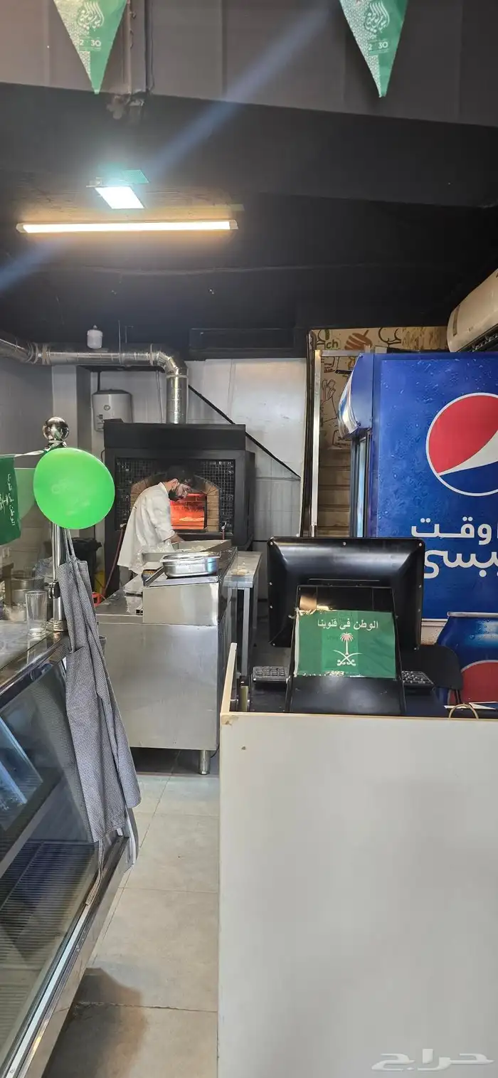 مطعم مشاوي ووجبات سريعة واكلات سورية للتقبيل . 2