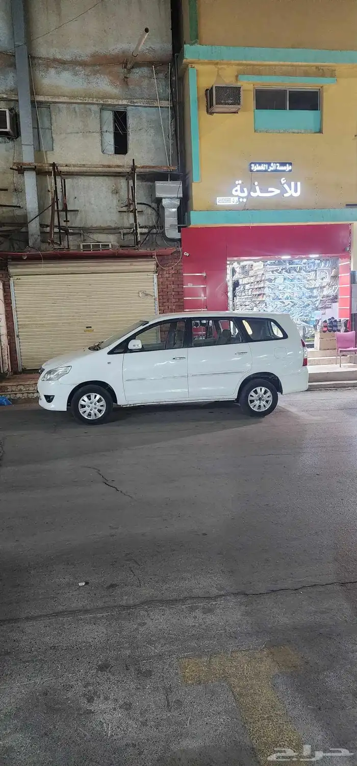 للبيع انوفا2013 0