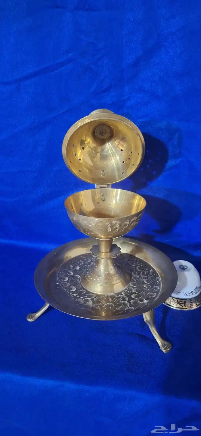 تحفة جميلة مبخرة نحاس منقوشة 2