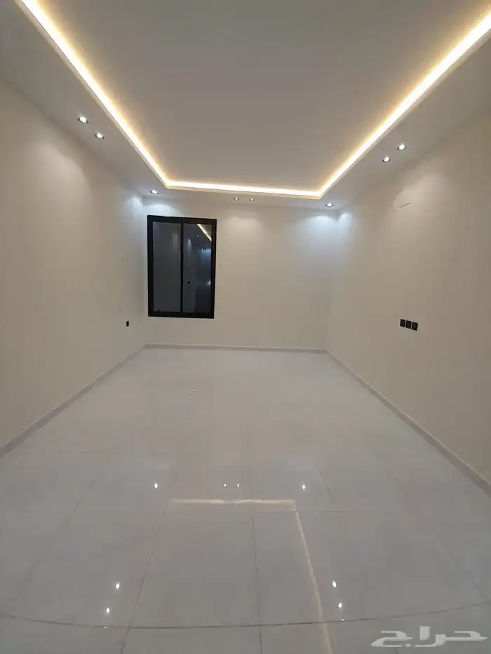 للبيع روف علوي دور ثاني مع ملحق تشطيبات فاخره بحي الراقي 18