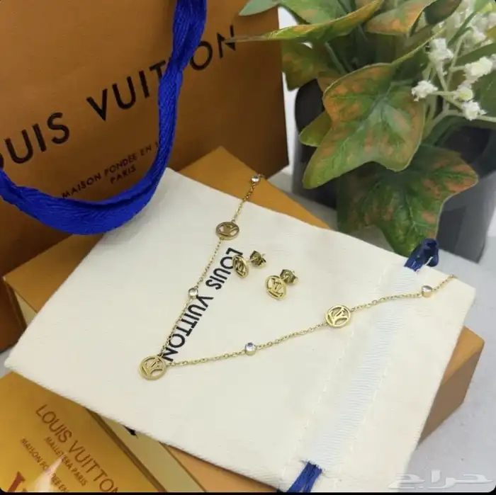 علب ماركه وسلاسل ماركه جمله 21