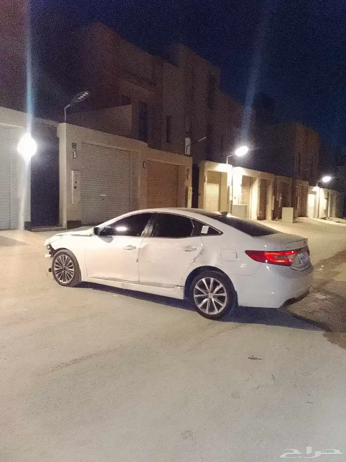 أزيرا نص فل موديل 2016 للبيع ماشيه 340 ألف كم 1