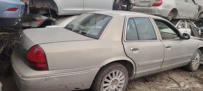 يوجد لدينا جميع قطع غيار فورد فكتوريا ومركيز 0