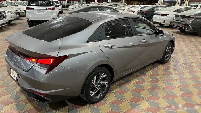 النترا بنزين 2021 مخزنة عداد 47 الف كيلو بحالة الوكالة 4