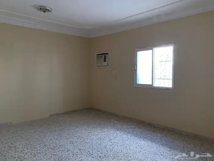 غرفة واحدة بحمام خاص للايجار 1100 شهري شامل 0