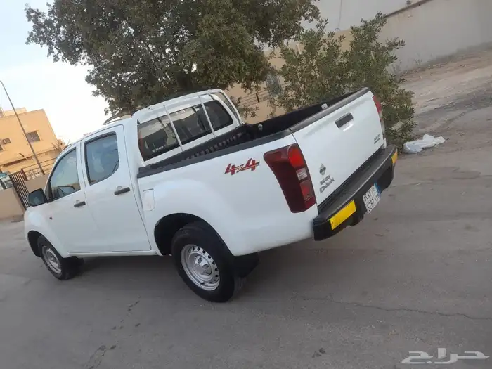 ايسوزو ديماكس غمارتين دبل 2023 نظيف ممشى 157 الف 0