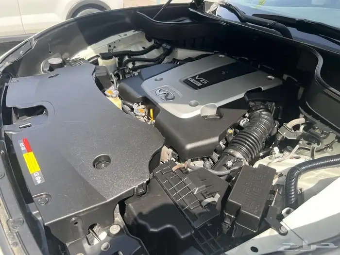 انفينتي QX70 نظيف جدا  موديل 2020 7
