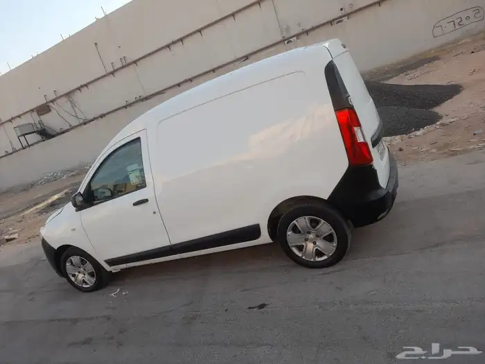 رينو دوكر بضاعة نظيف موديل 2020 ممشى 129 الف 6