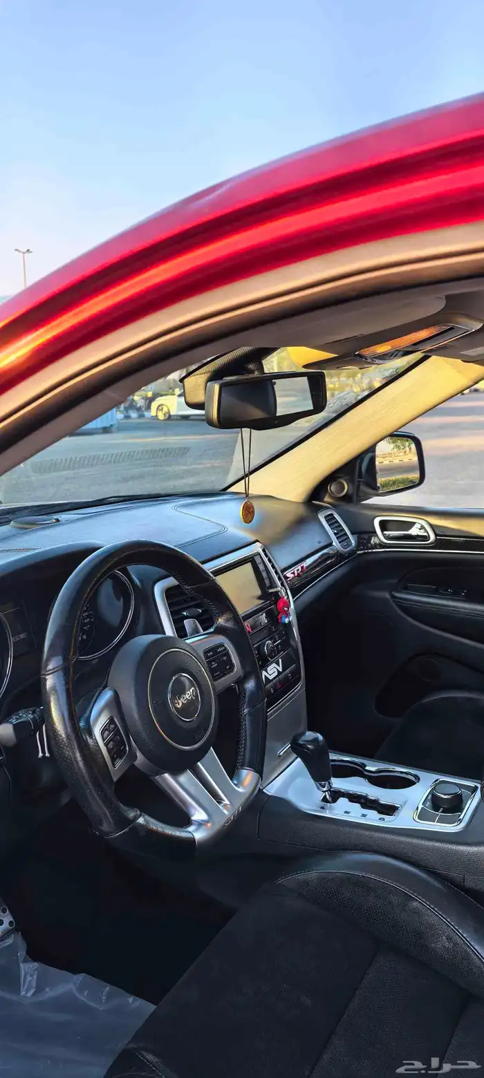 جيب جراند شروكي SRT موديل 2013 27