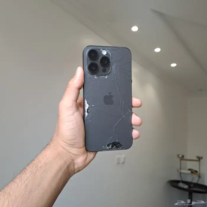 آيفون 15 برو ماكس ب2500 بطاريته 92 5