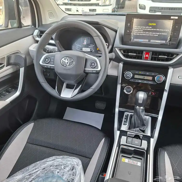 تويوتا فيلوز 2025 فل السعر 72000 شامل الضريبه 21