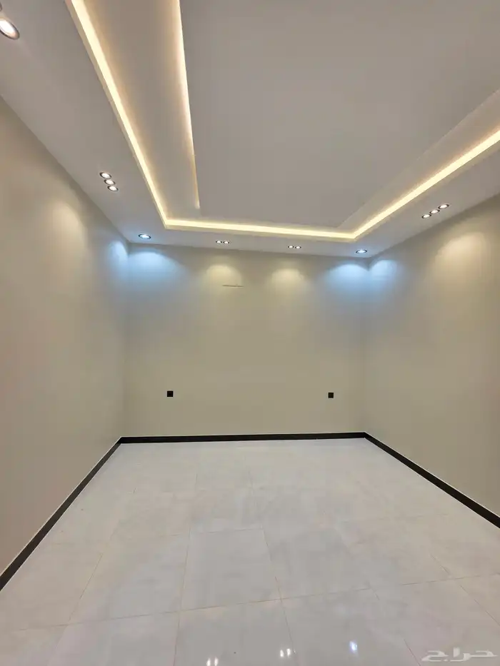 للبيع روف علوى مع ملحق تشطيب فاخر بحى درة الموسى خميس مشيط 16