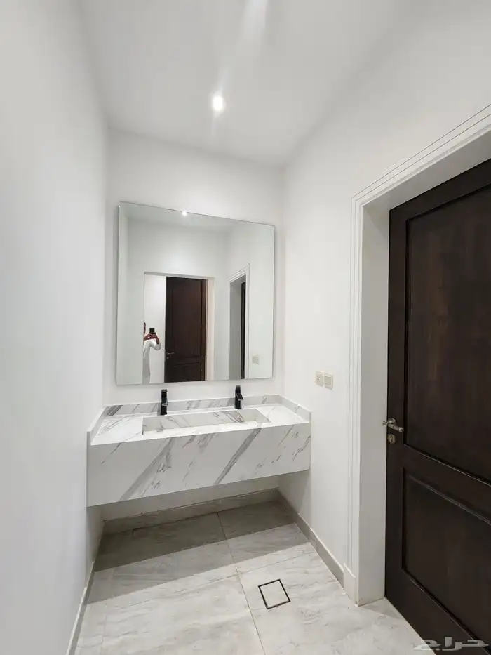 للايجار فيلا في حي الصواري ابحر تشطيب فاخر مودرن 7