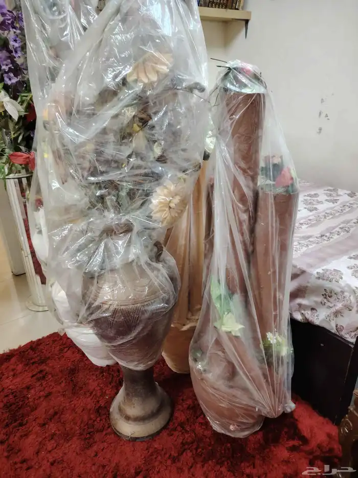 شجر زينه للبيع عدد 7 كبير وجديد وكنب تركي كبير مستعمل بحالهز 3