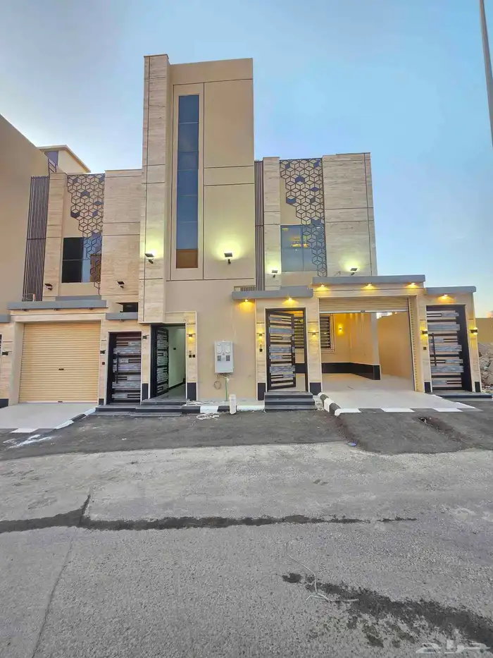 للبيع روف علوى مع ملحق تشطيب فاخر بحى درة الموسى خميس مشيط 0