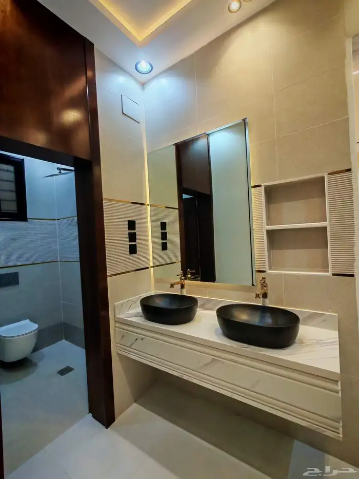 للبيع بحي الموسي روف علوي مع ملحق تشطيب راقي وسط الخدمات 5