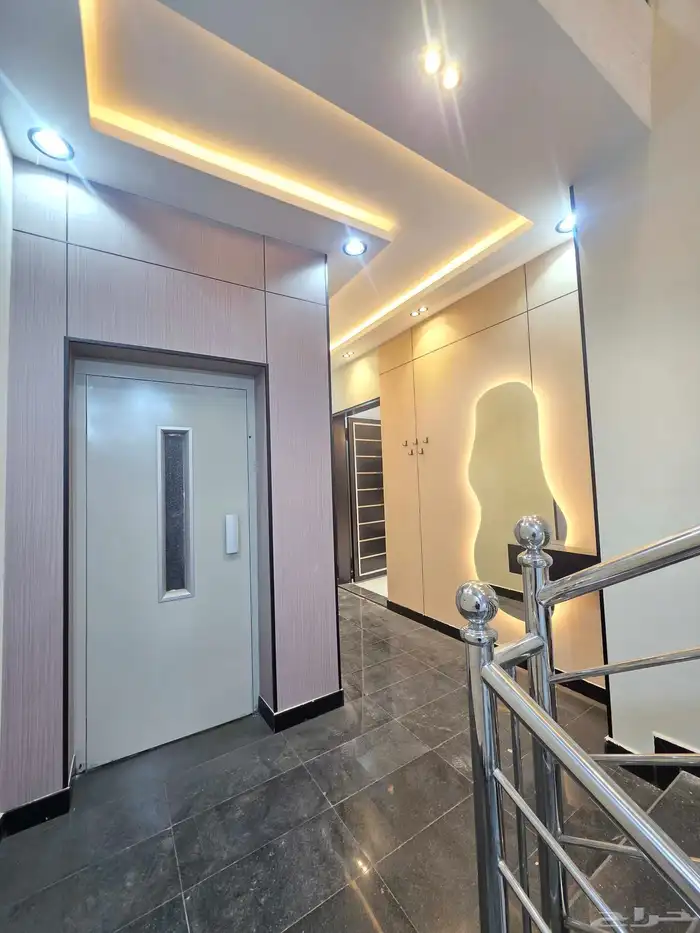 للبيع روف علوى مع ملحق تشطيب فاخر بحى درة الموسى خميس مشيط 3