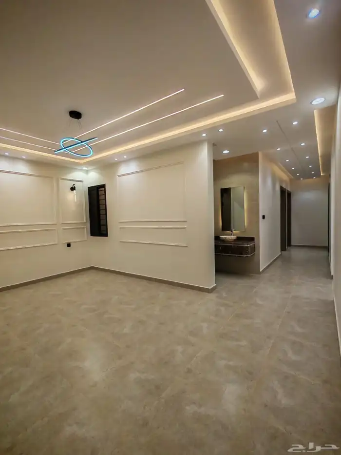 للبيع بحي الضيافه شقه تمليك علوي ب 520 الف بسطح خاص ومصعد 0