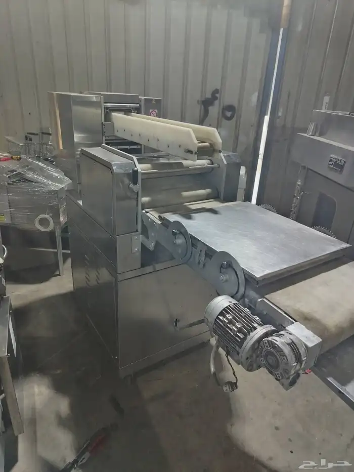 معدات مطاعم ومخابز وحلويات و كافيهات مستخدم   للتوا 3