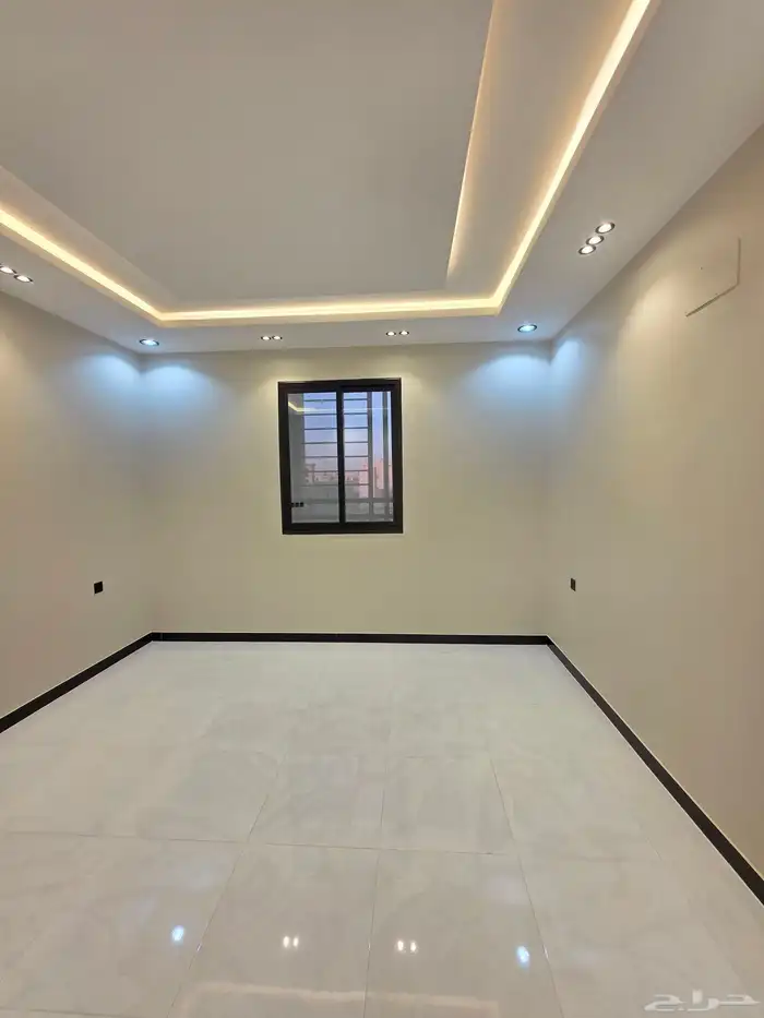 للبيع روف علوى مع ملحق تشطيب فاخر بحى درة الموسى خميس مشيط 14