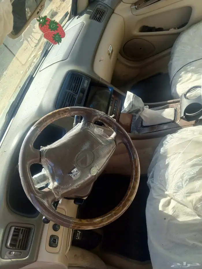 للبيع استخدام لكزز موديل 2000 5