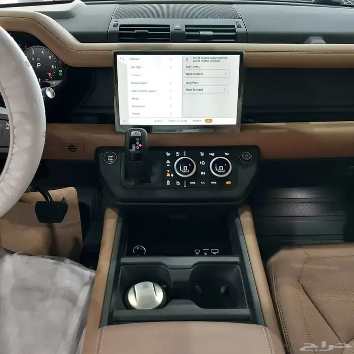 لاند روفر ديفندر 2026 فئة HSE سعودي 6 سيلندر 9