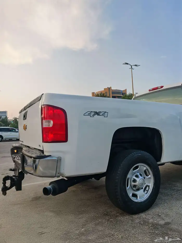 شيفرولية سلفرادو HD2500 طويل مخزن 2012 17