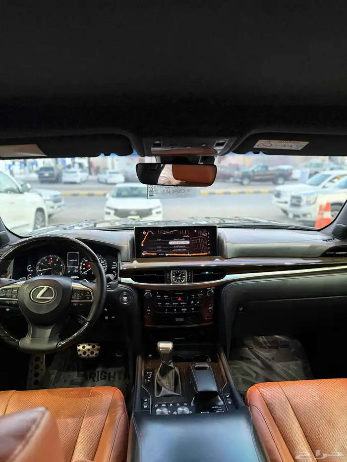 لكزس - 2019 - LX570 - سبورت - فل كامل - بسعر 250 الف 18