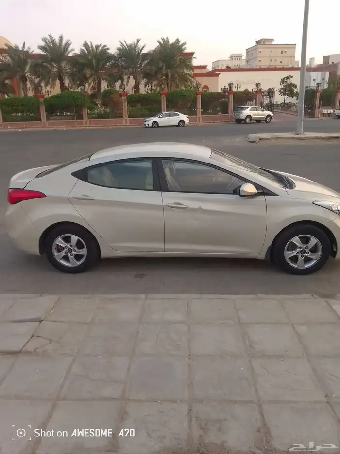 هوتداي النترا 0