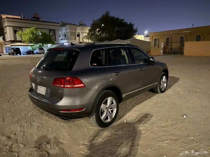 فولكس فاجن طوارق 2012 عداد 270 فحص دوري جديد لتواصل 05381090 2