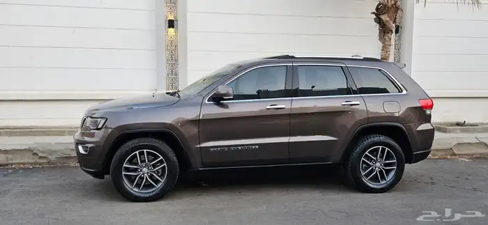 جيب قراند شروكي ليمتد فل كامل 2018 17