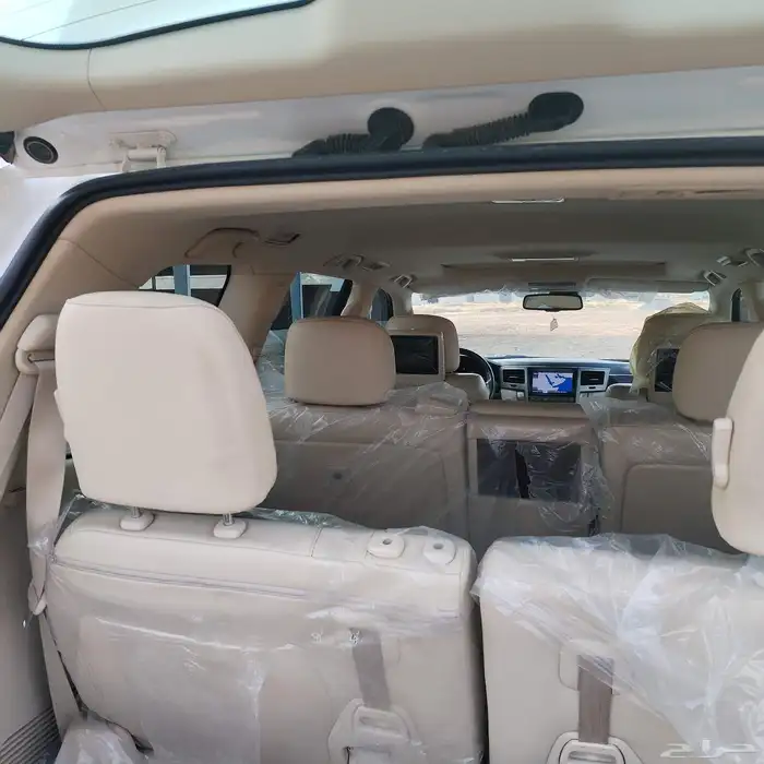 صالون لكزس 2014 8