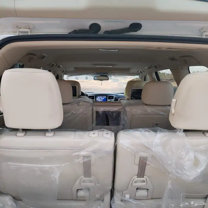 صالون لكزس 2014 7