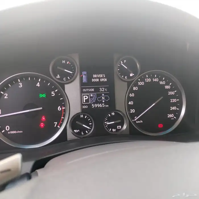 صالون لكزس 2014 3