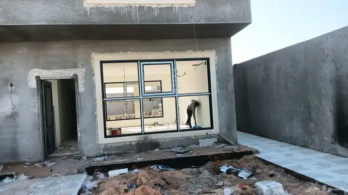 Available full finishing and renovation contractor reasonabl 9