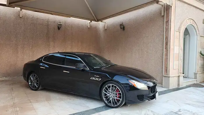 مازيراتي كواتروبورتي GTS V8 كاربون مخزنة Maserati 5