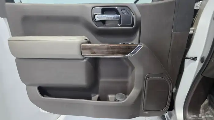 سلفرادو تريل بوس 2021 15