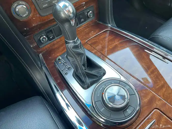 انفنتي QX80 2015 فل سعودي 10