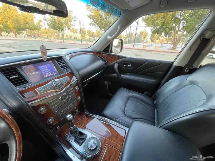 انفنتي QX80 2015 فل سعودي 12