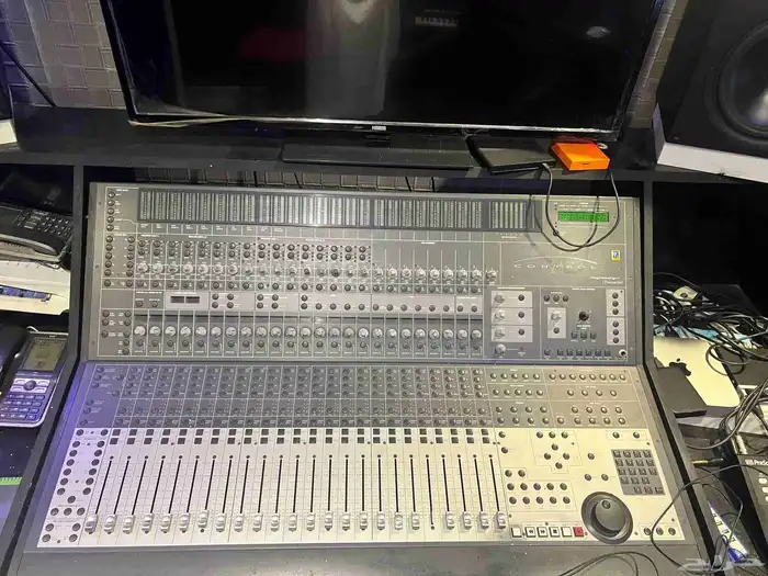 السلام عليكم ورحمه الله وبركاته مكسر استوديو نضيف للبيع 8