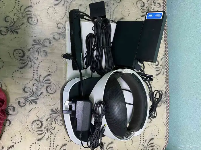 للبيع  جهاز PlayStation VR بحالة ممتازة   تجربة غامرة  تعيش 8