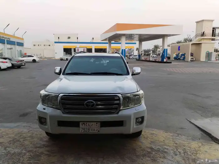 لاند كروزر 2008 بريمي خليجي.. دبل عادي ودفلوك مثبت سرعه كامي 2