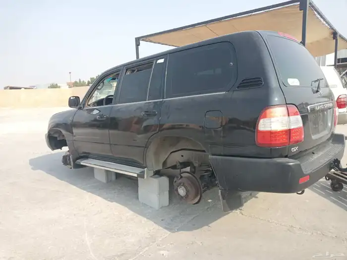 قطع غيار كلوزر مديل 204 يوجد لدينا شراء جميع انواع السيارات 2