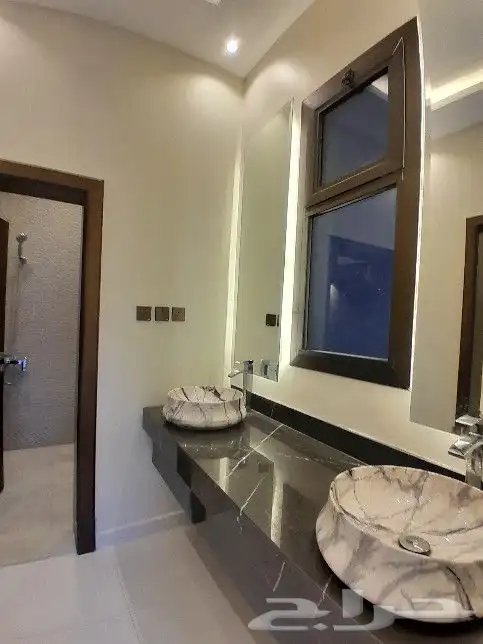 للبيع فيلا دبلكس دورين وملحق تشطيب VIP درة الموسي قرب الممشي 8