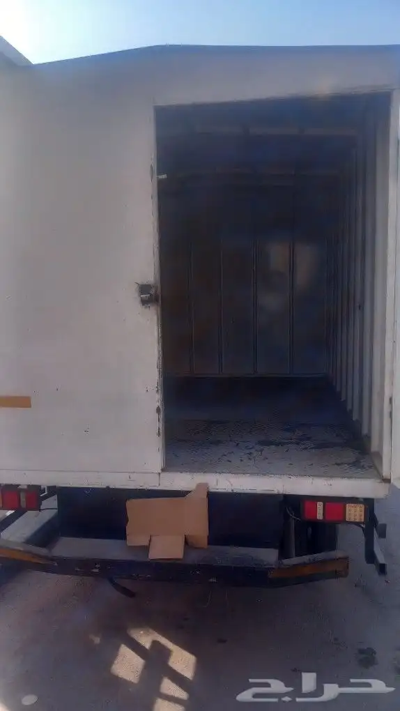 للبيع دينا كيا موديل 2005 5